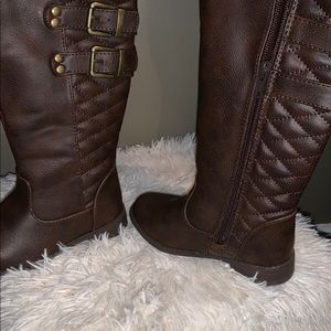 Piper brown Cinderella boots
